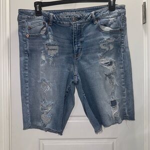 NWOT American Eagle Outfitters Distressed Blue Denim Shorts Bermudas